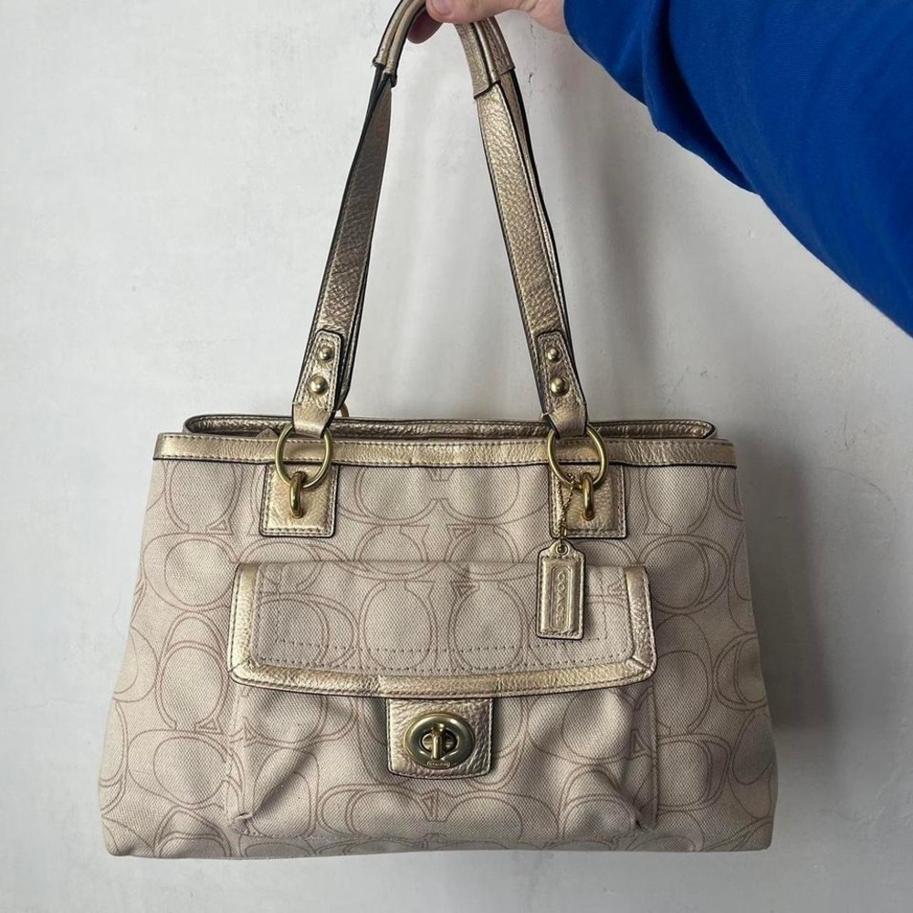 Y2K 2000s Coach Penelope Signature Cs Monogram shoulder bag / handbag